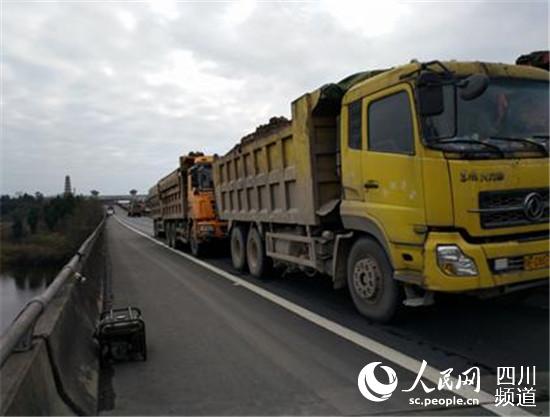 荷載試驗(yàn)現(xiàn)場(chǎng)。四川公路設(shè)計(jì)院供圖