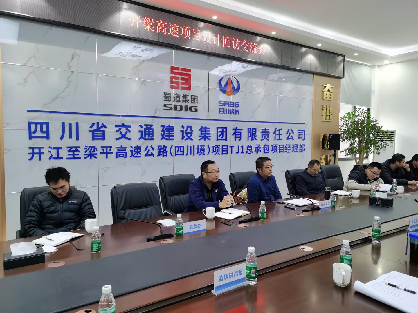 1701829337481014520.jpg cea917f15108b1b95a6ac2ae0dc1c78f.jpg