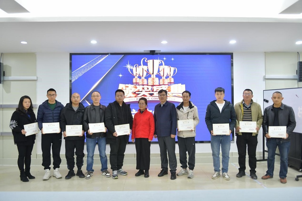 1701830046231028637.jpg 新聞8.jpg