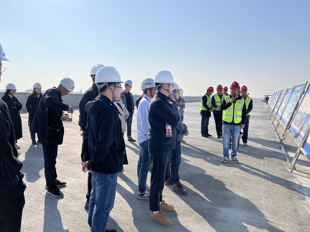 1702374895616071414.jpg 3.jpg